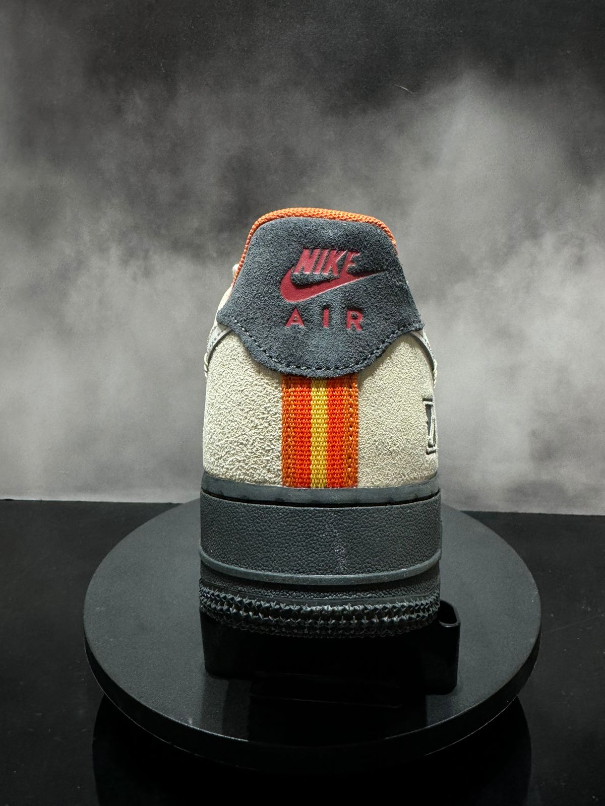 Air Force 1 Low 07 LX Somos Familia