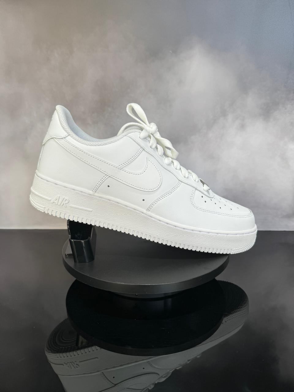 Air Force 1 Low Blancos Clásico