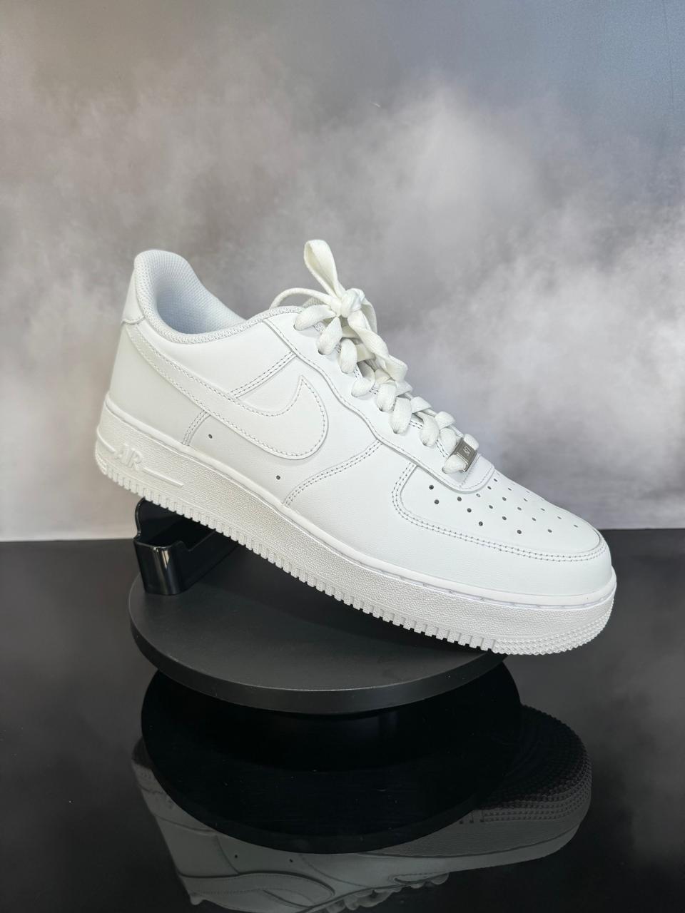 Air Force 1 Low Blancos Clásico