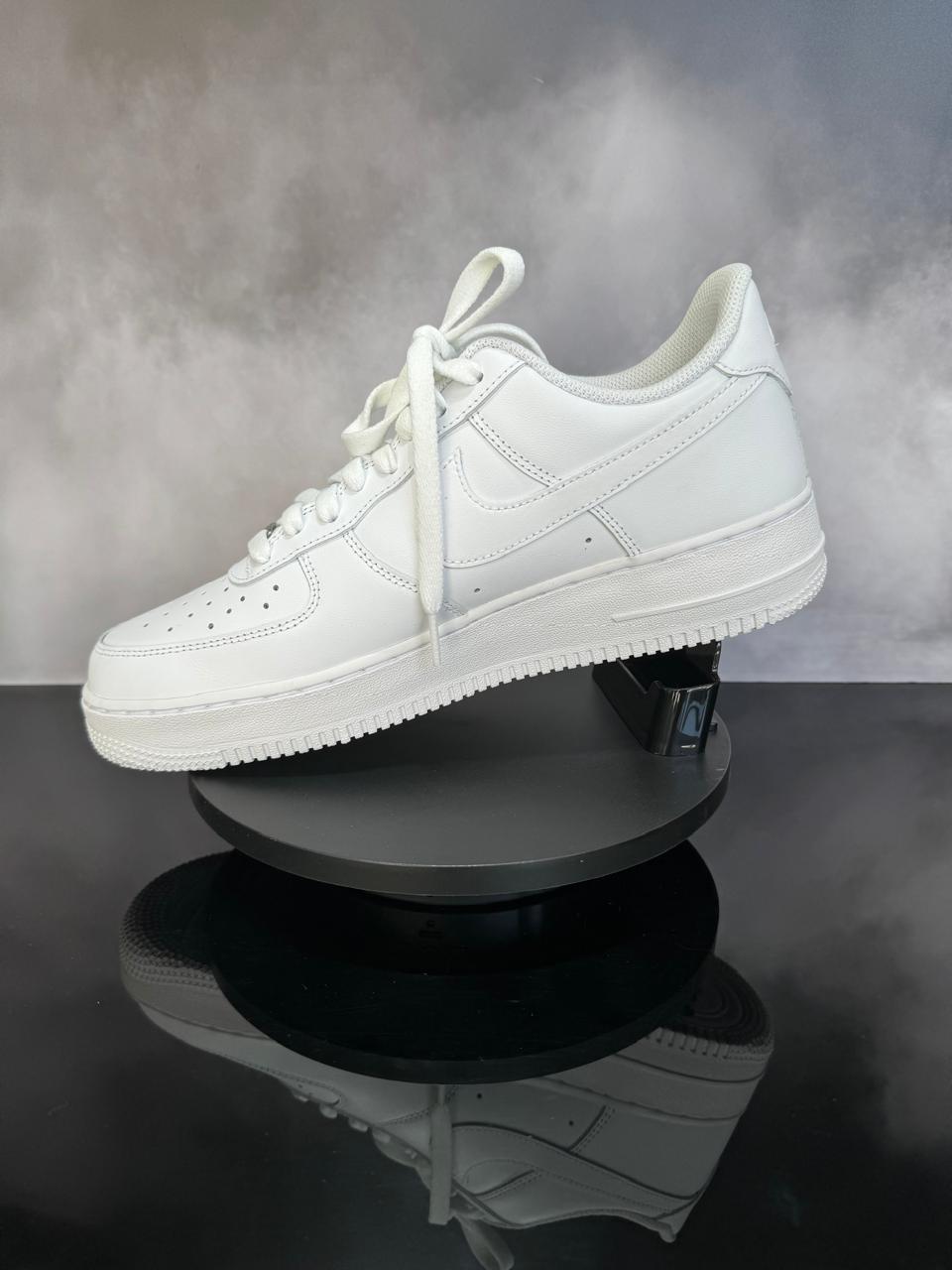 Air Force 1 Low Blancos Clásico