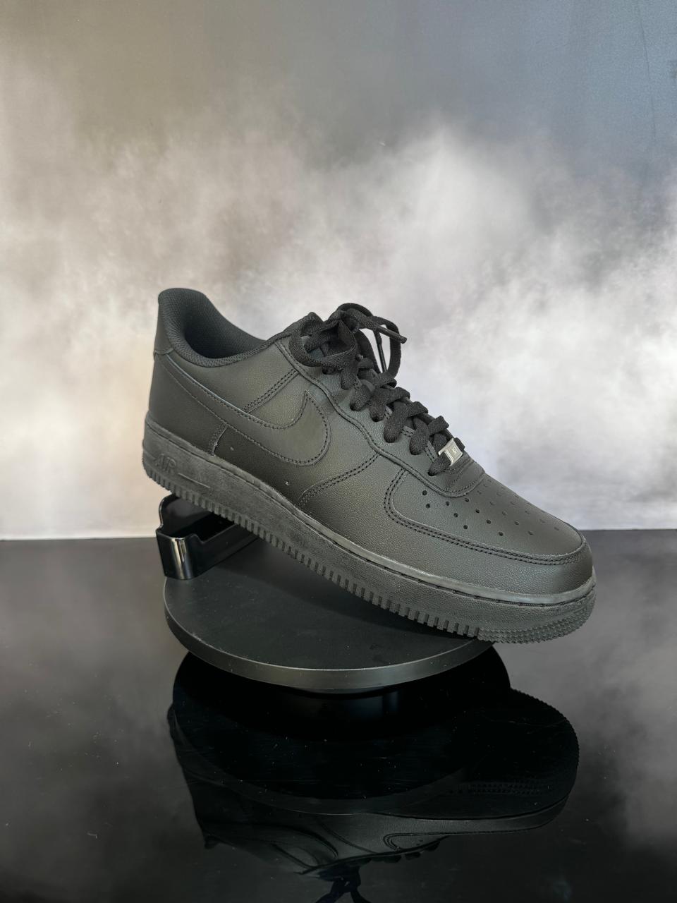 Air Force 1 Low Negro Clasico