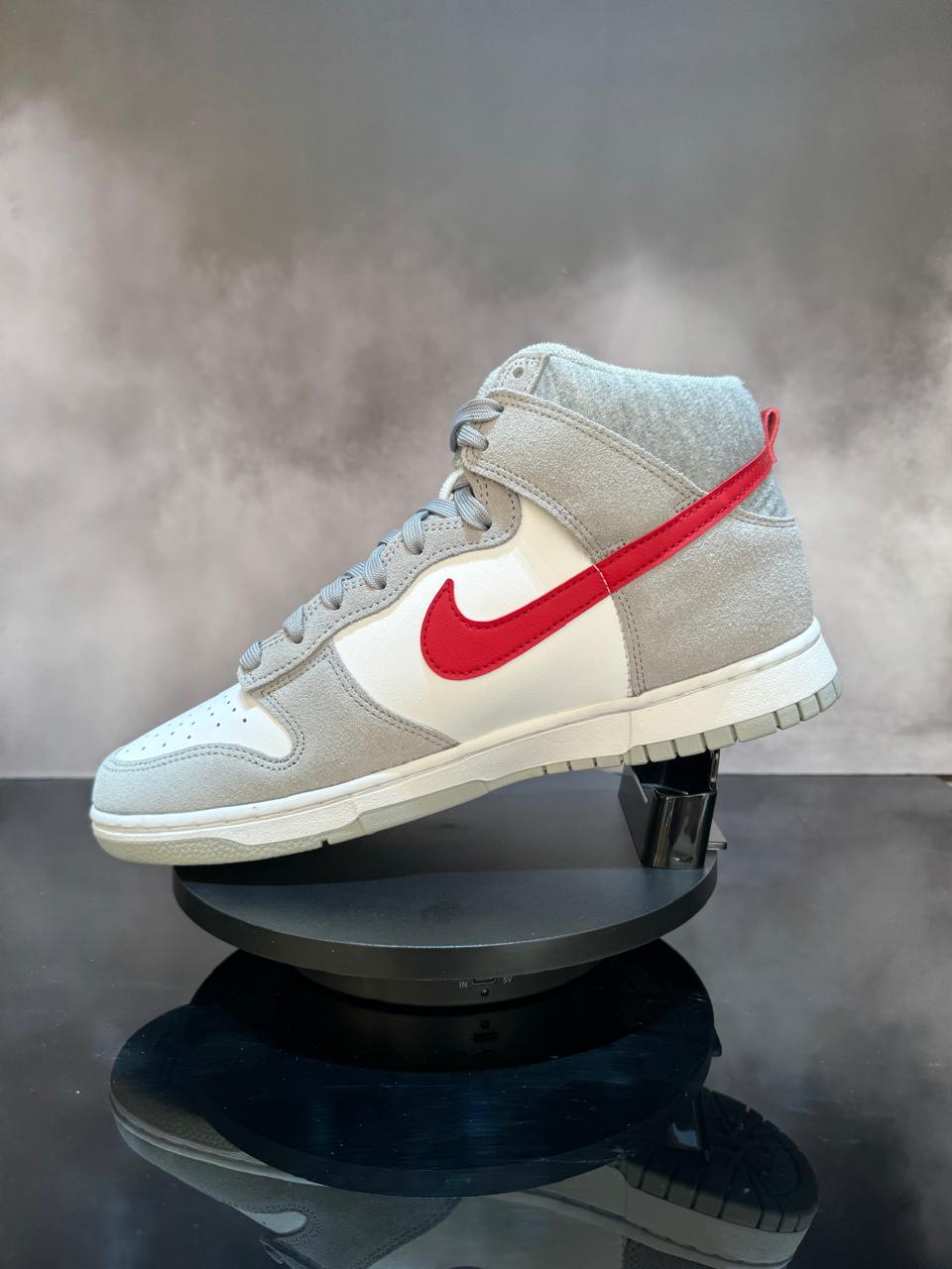 Dunk High Light Smoke Grey Gym Red