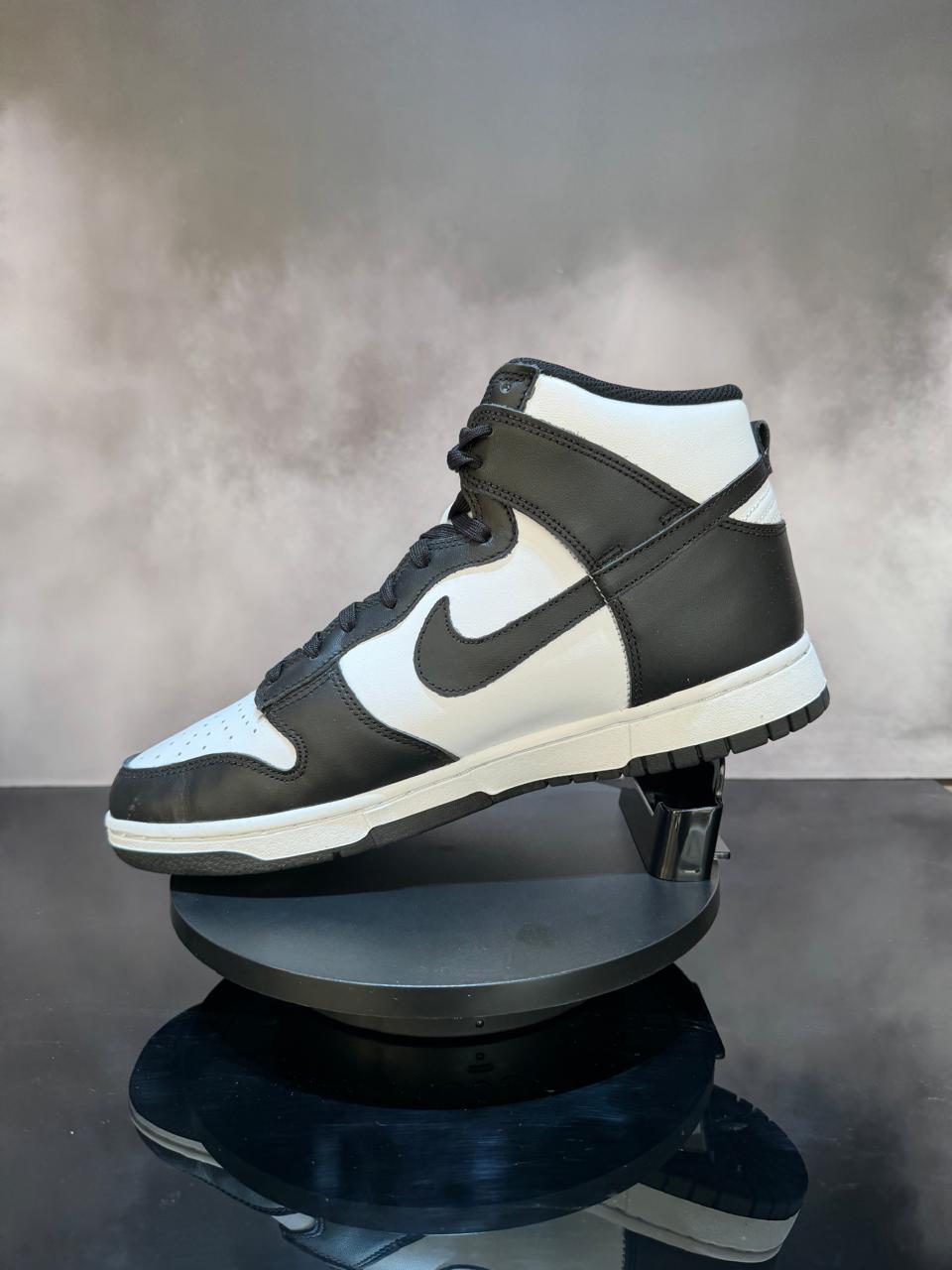 Dunk High Panda