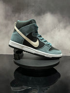 Dunk High SB Mineral Slate Suede