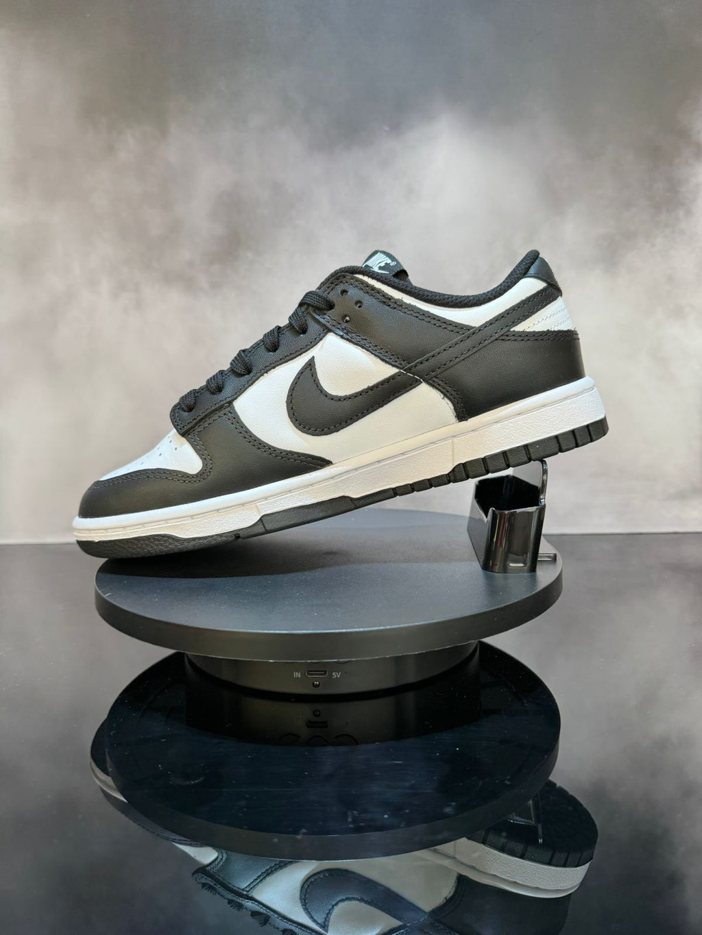 Dunk Low Panda