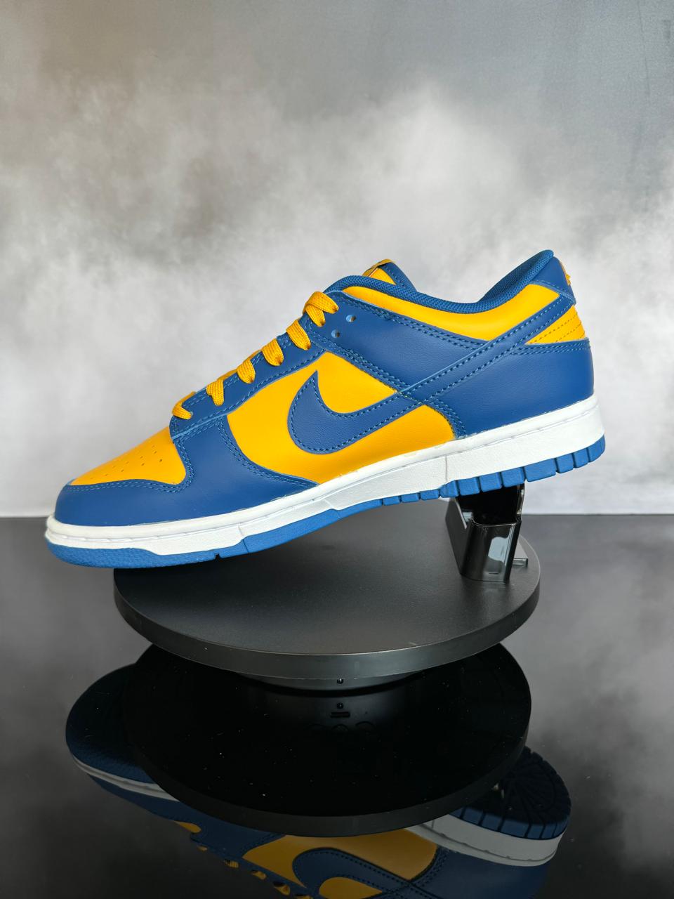 Dunk Low UCLA