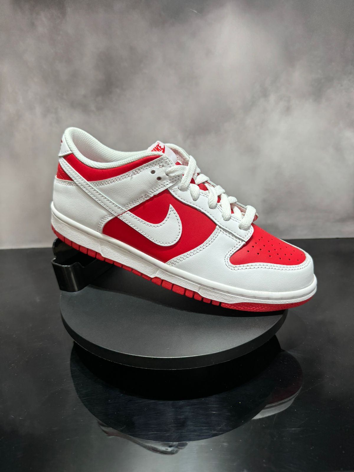 Dunk Low University Red