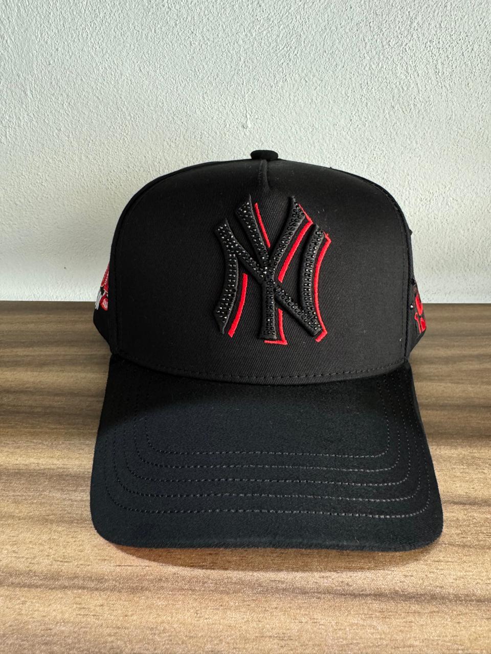 Gorra BIG BOSS x Kevin Hats NY Red