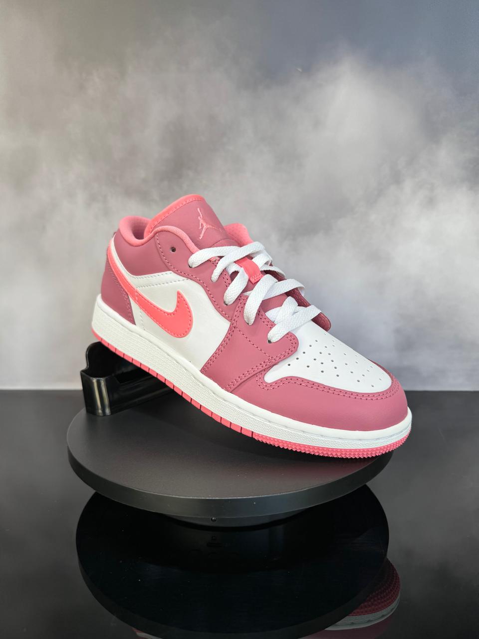 Jordan 1 Low Desert Berry