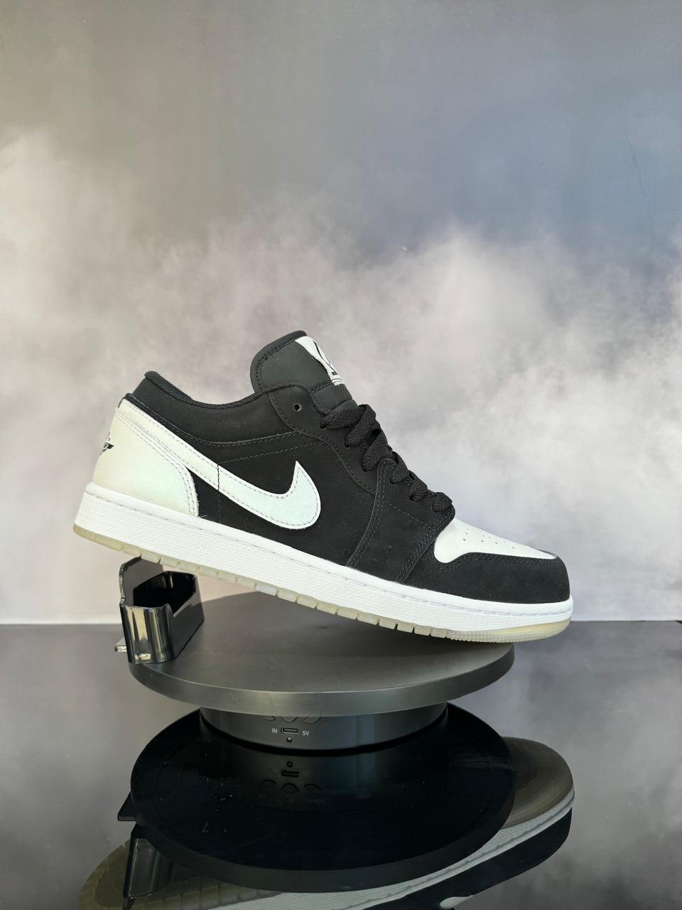 Jordan 1 Low Diamond