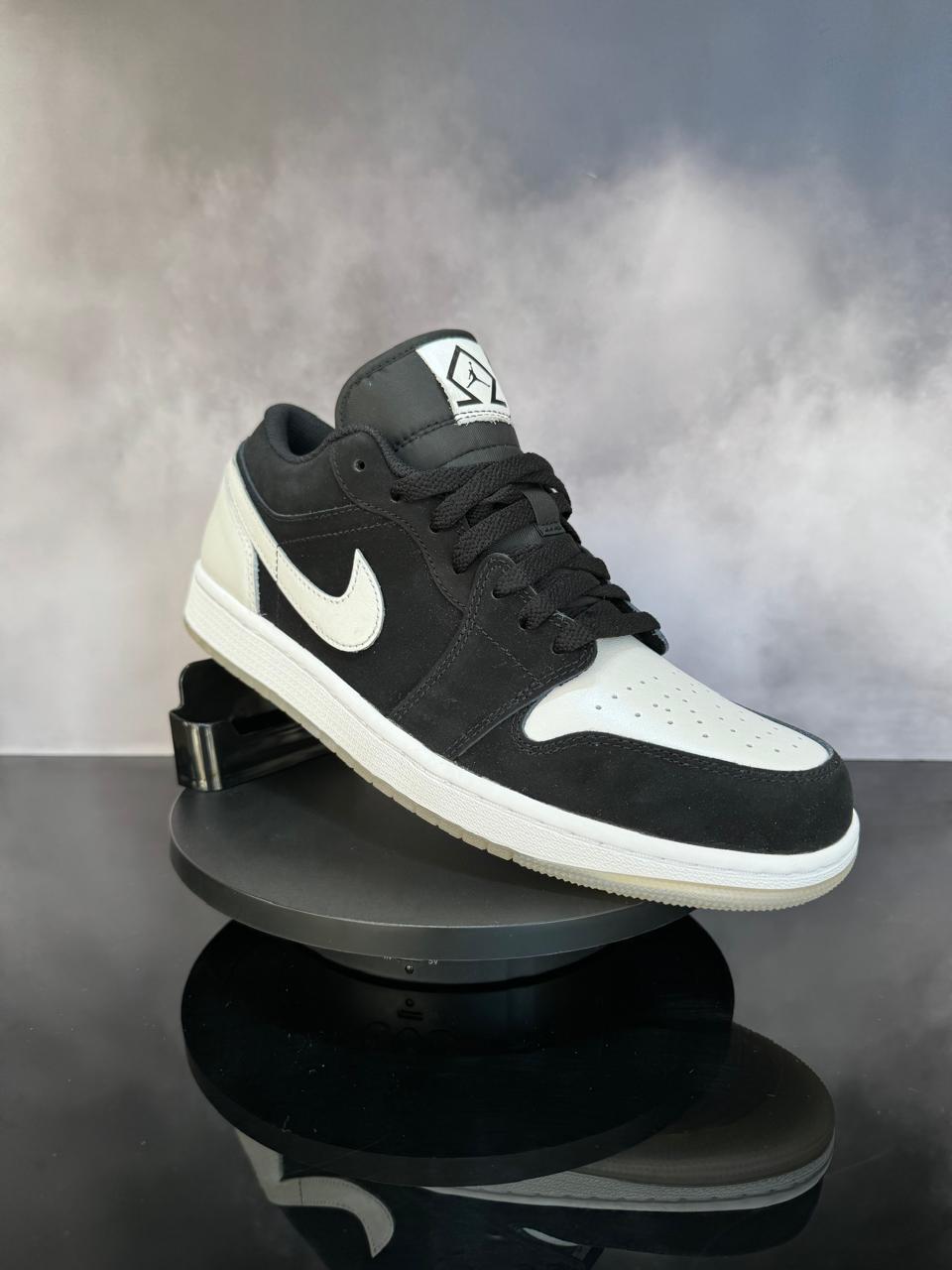 Jordan 1 Low Diamond