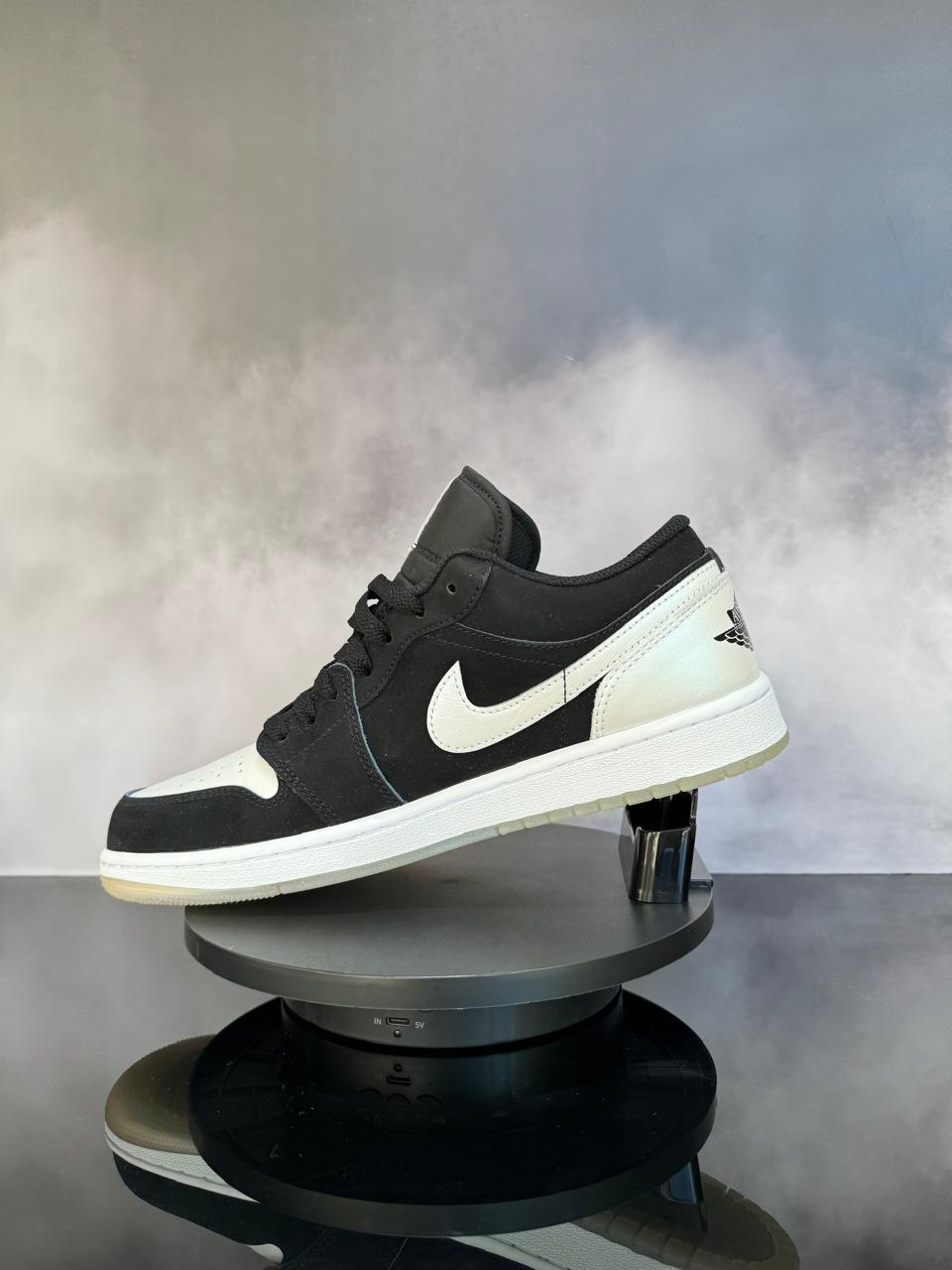 Jordan 1 Low Diamond