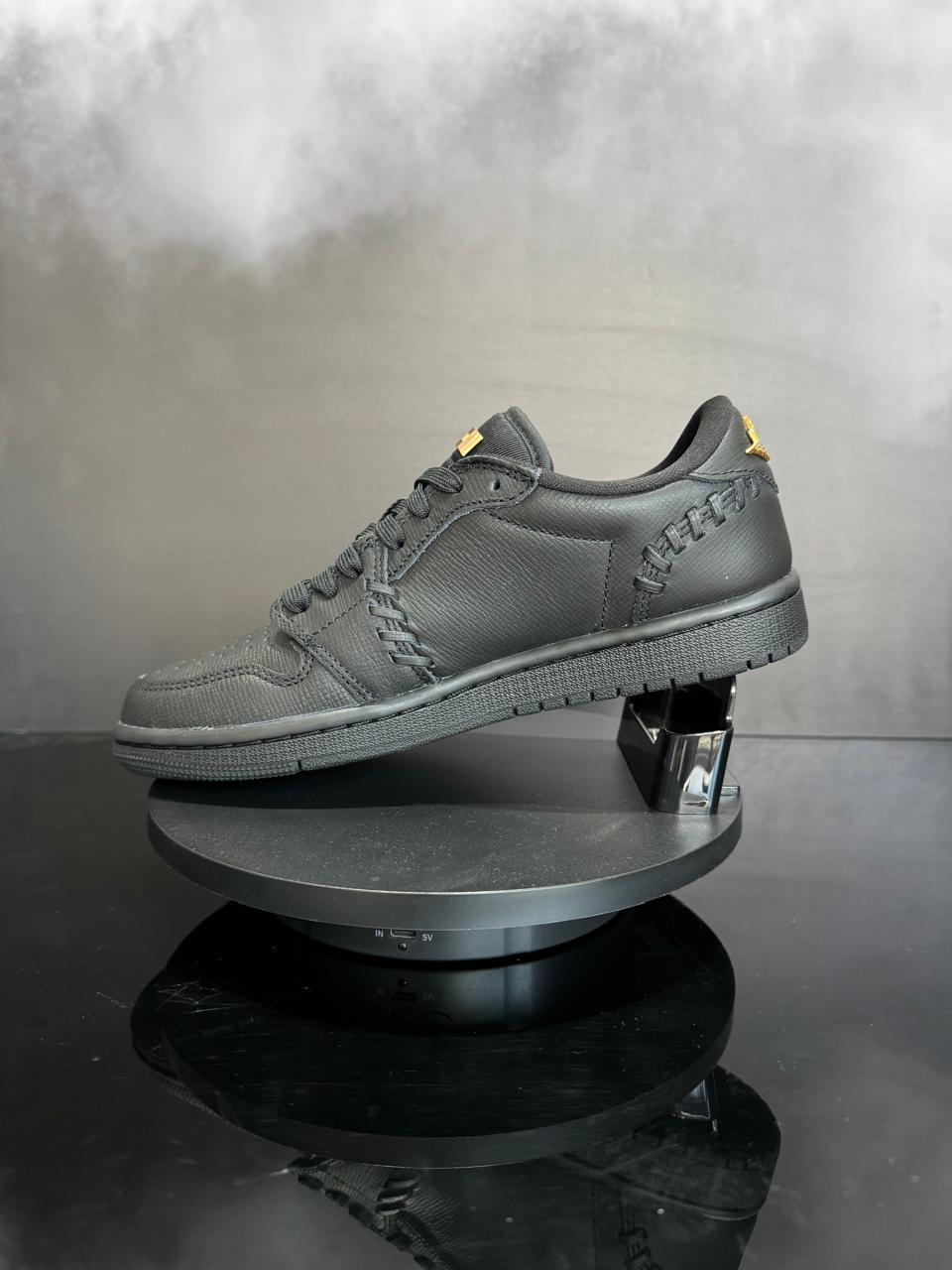 Jordan 1 Low Method of Make Black Metallic Gold