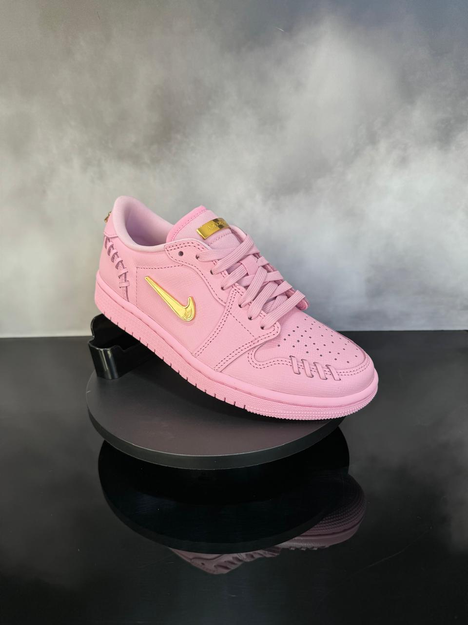 Jordan 1 Low Method of Make Perfect Pink