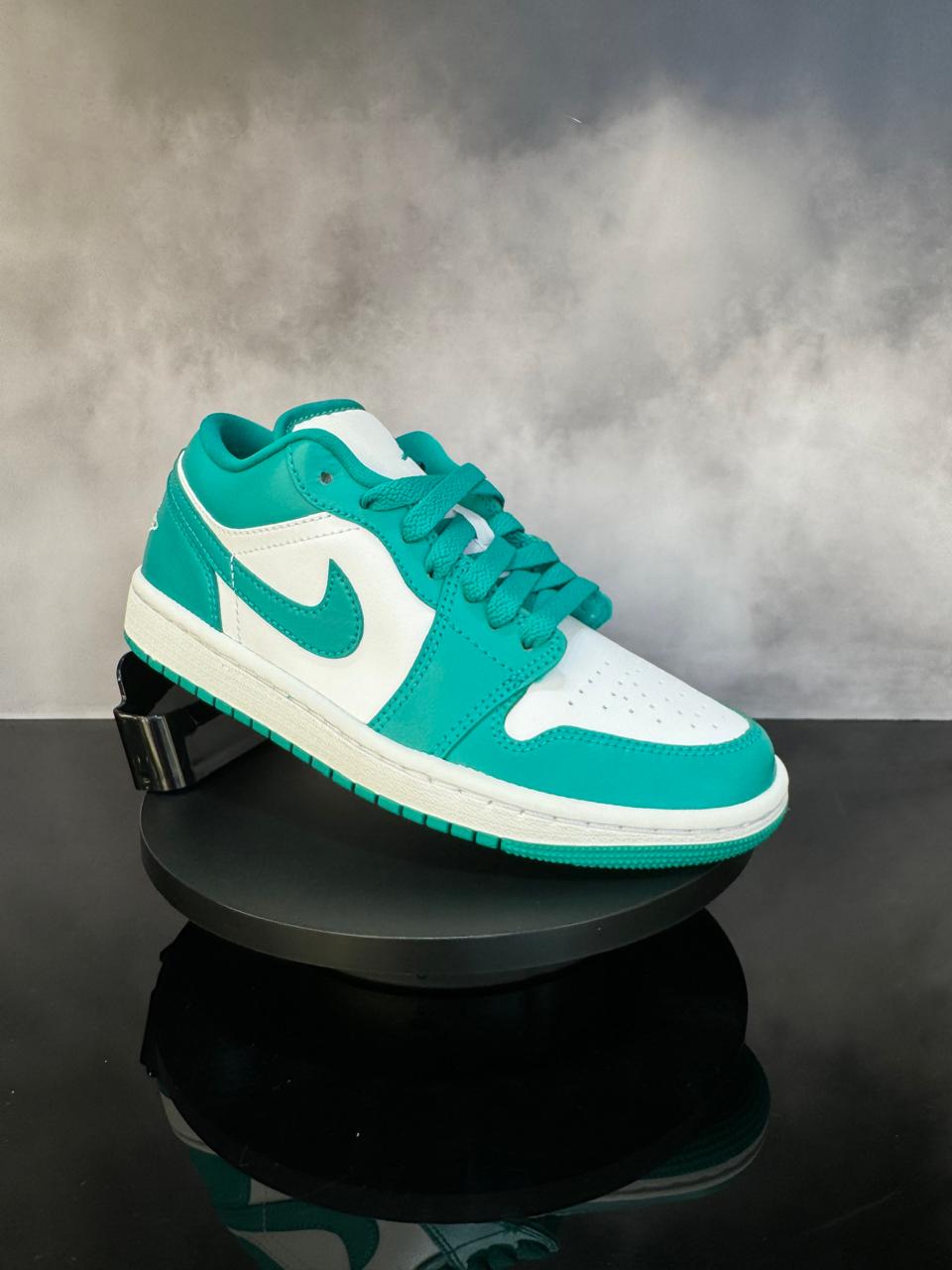 Jordan 1 Low New Emerald