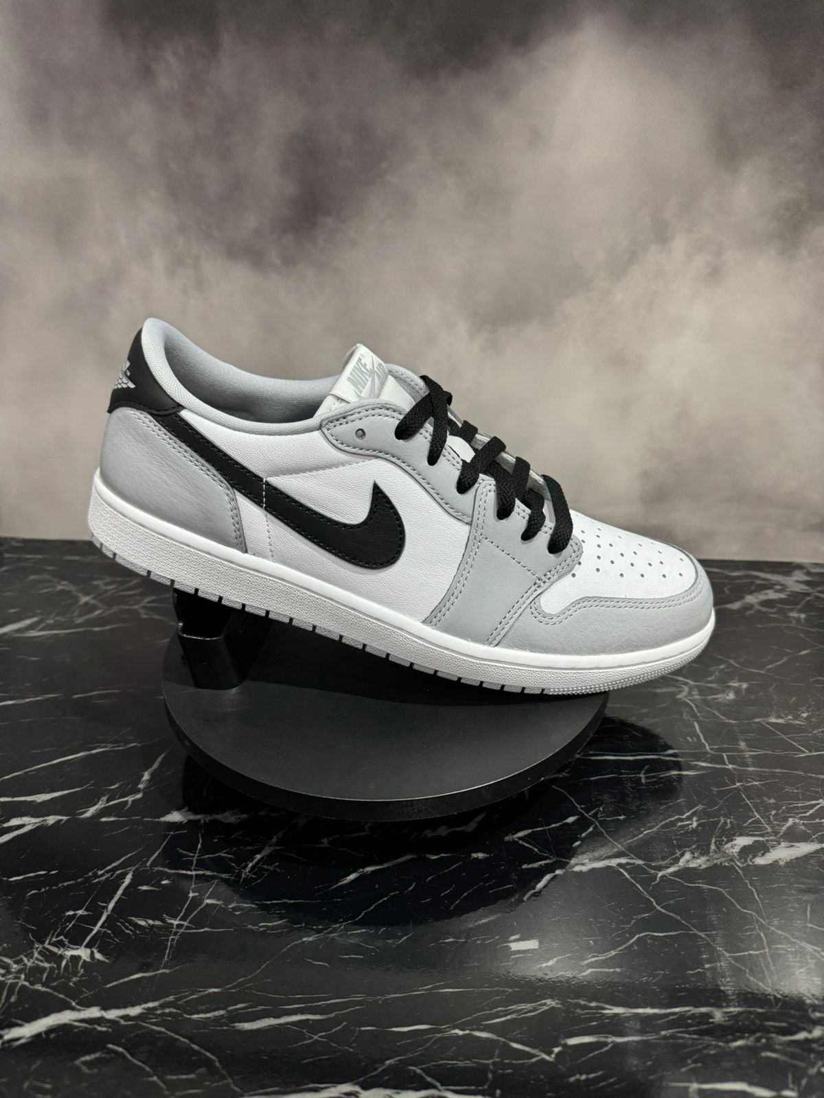 Jordan 1 Low OG Barons