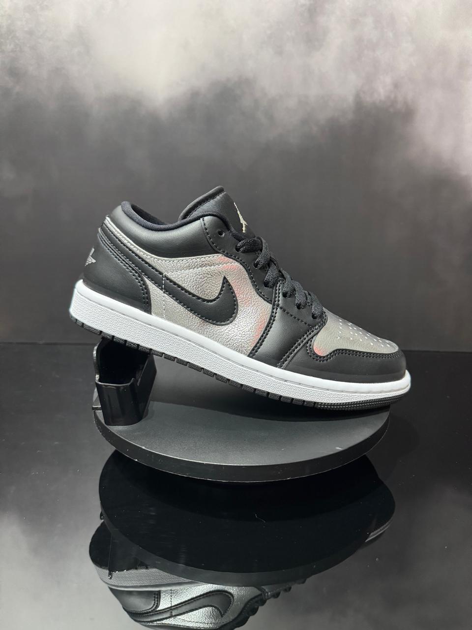 Jordan 1 Low SE Black Metallic Silver