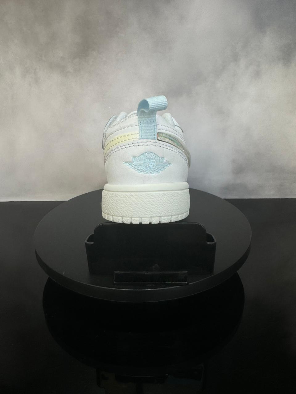 Jordan 1 Low SE Glitter Swoosh