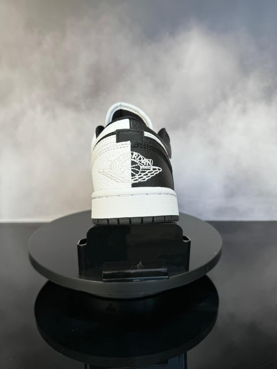 Jordan 1 Low SE Homage Split White & Black