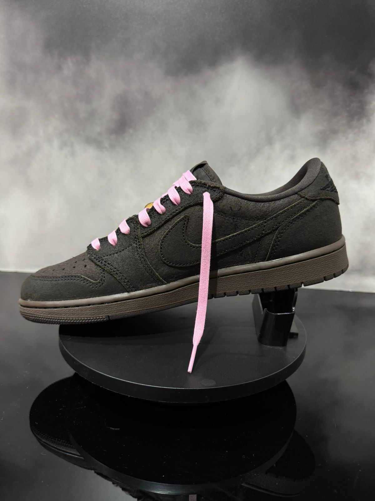Jordan 1 Low Travis Velvet Brown