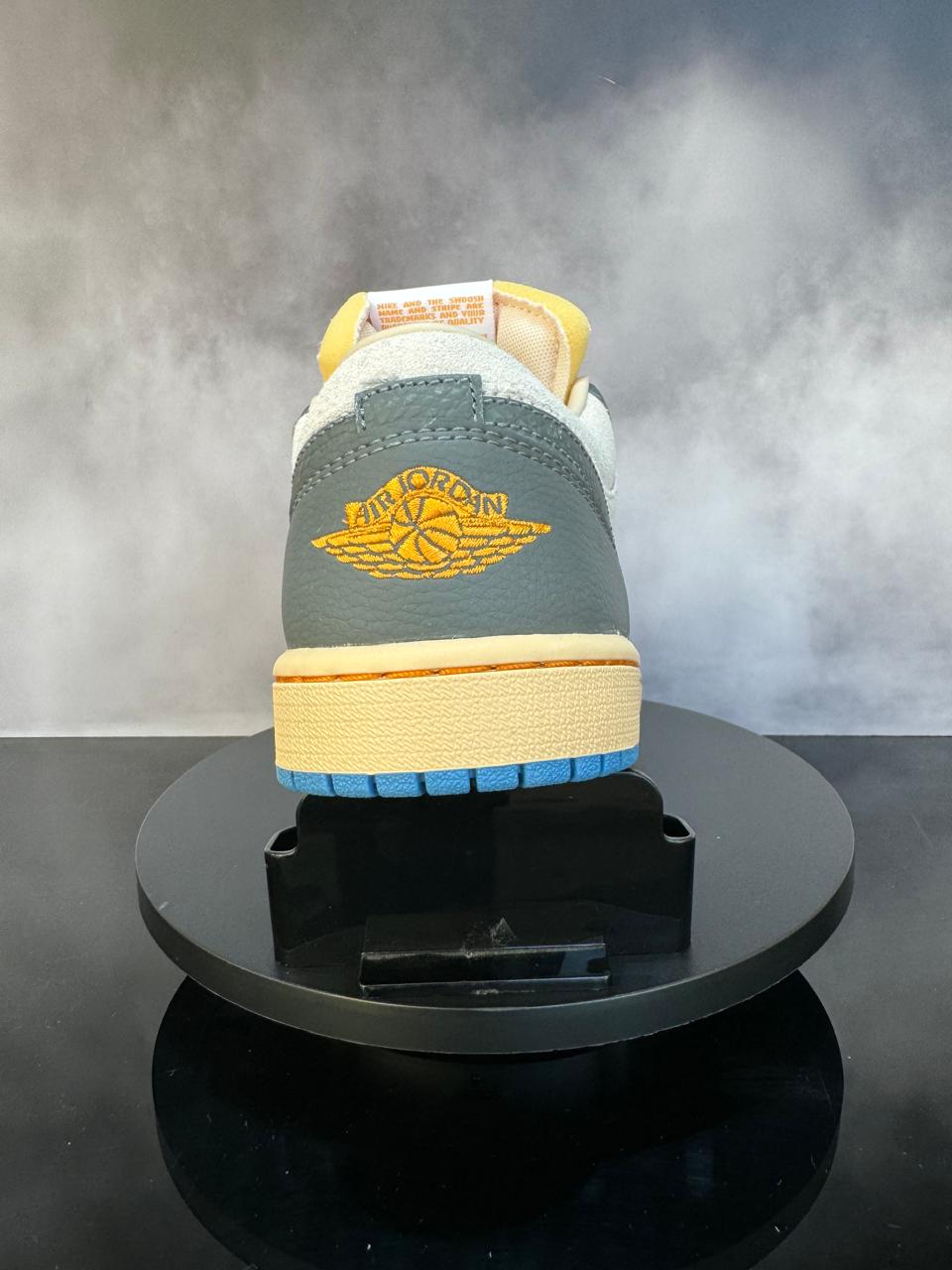 Jordan 1 Low Vintage UNC Gray