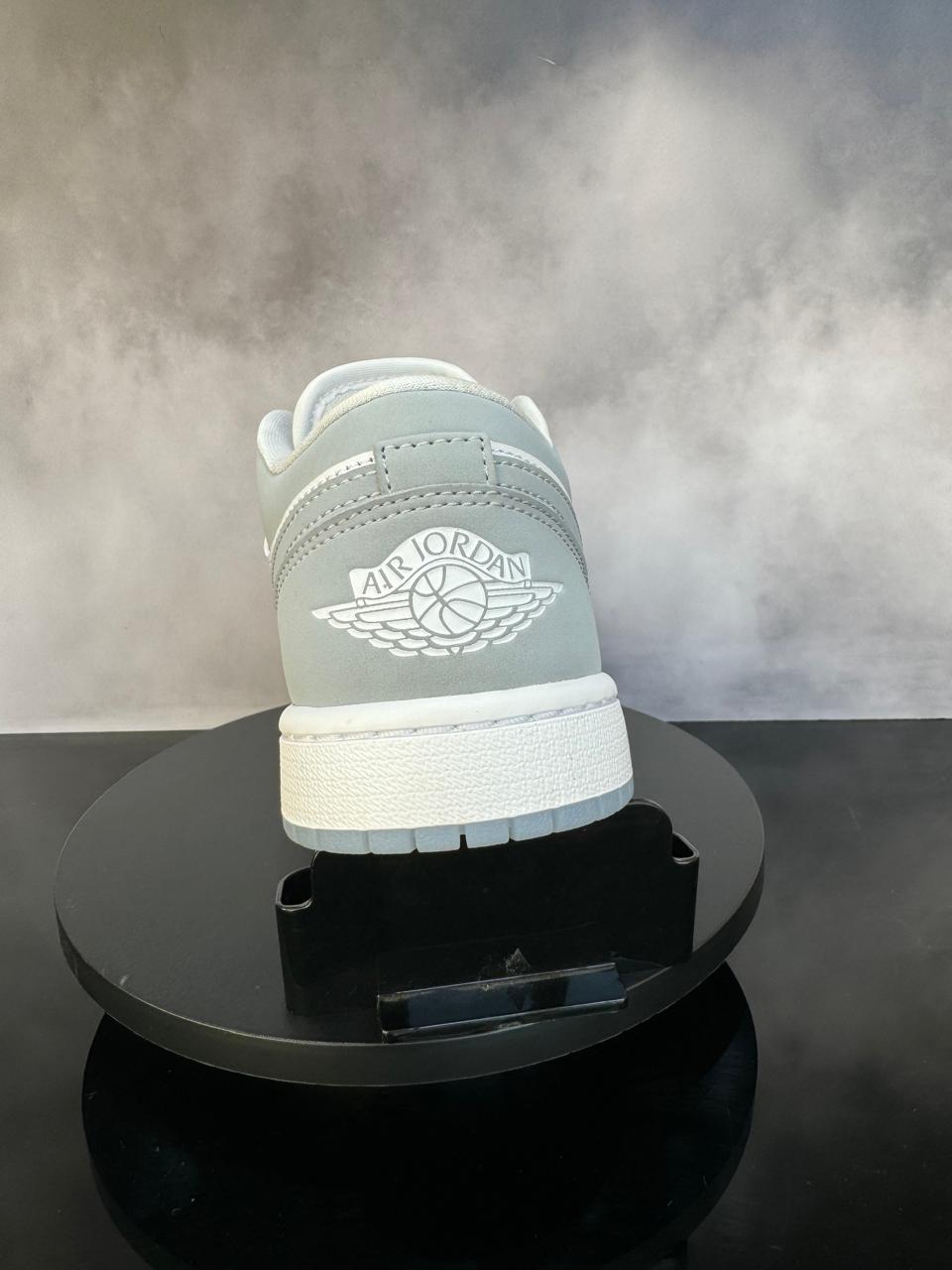 Jordan 1 Low Wolf Grey