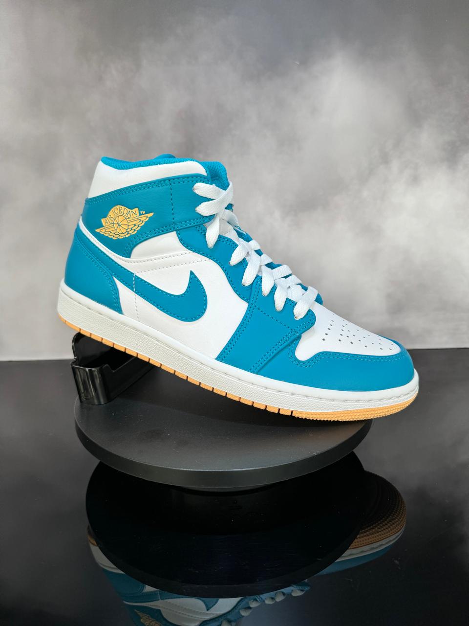 Jordan 1 Mid Aquatone
