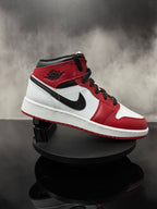 Jordan 1 Mid Chicago