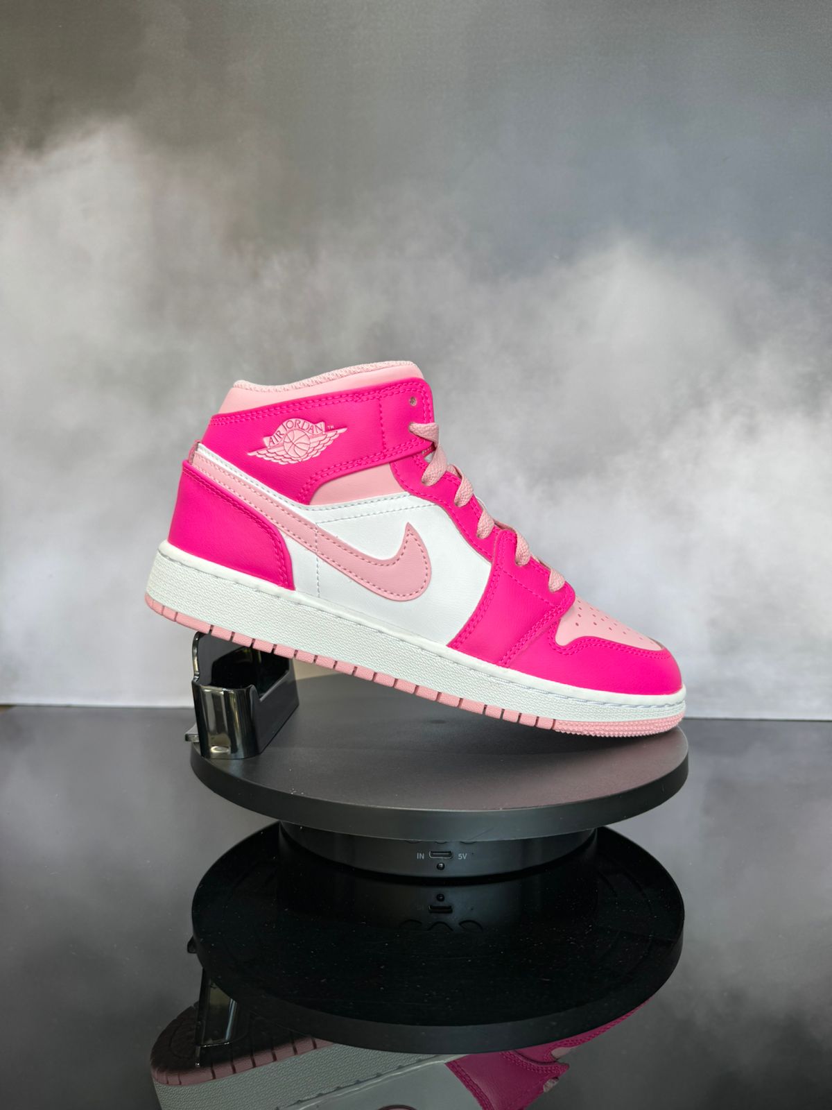 Jordan 1 Mid Fierce Pink