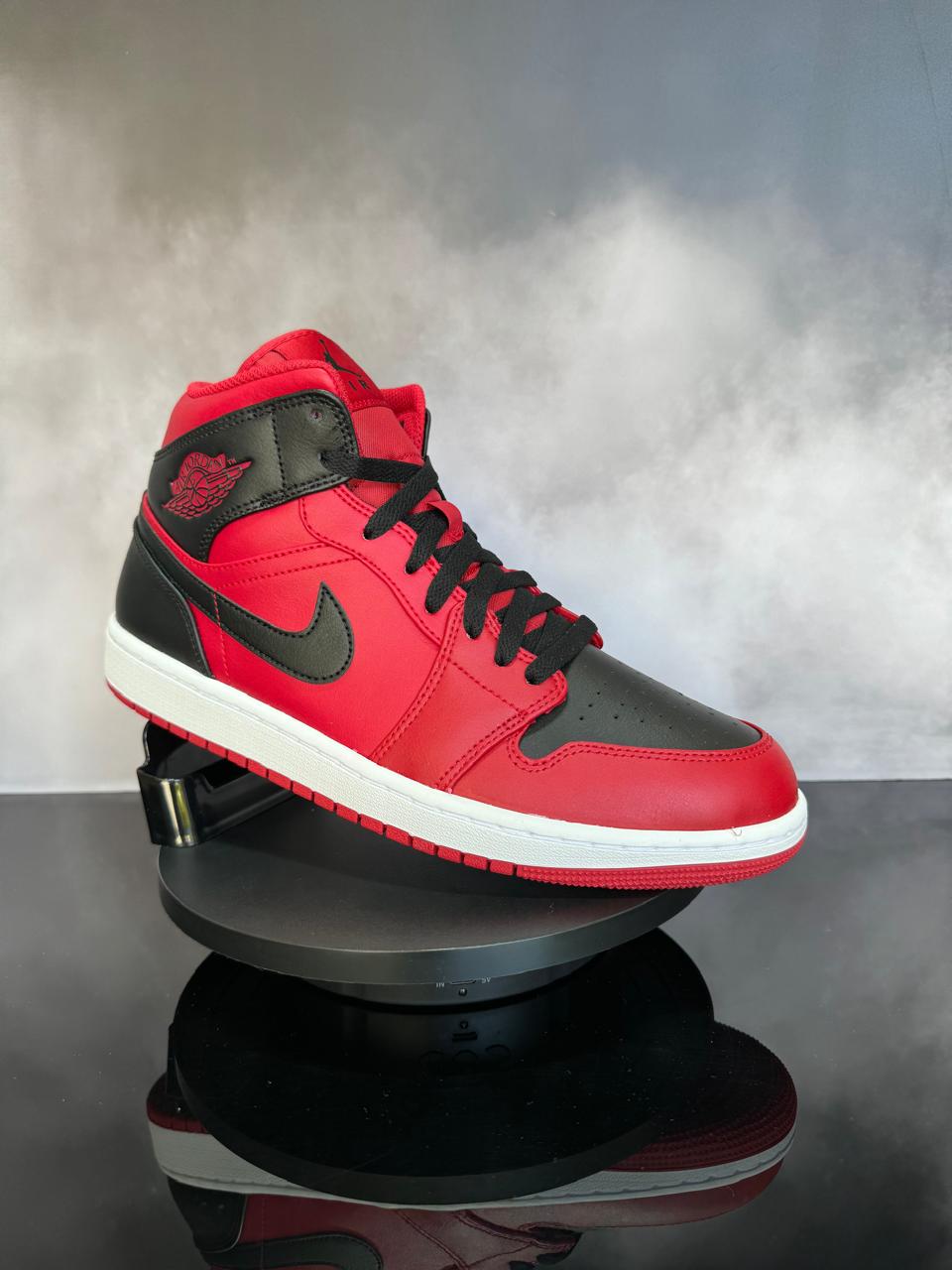Jordan 1 Mid Reverse Bred (2022)