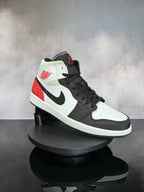 Jordan 1 Mid SE Union Black Toe