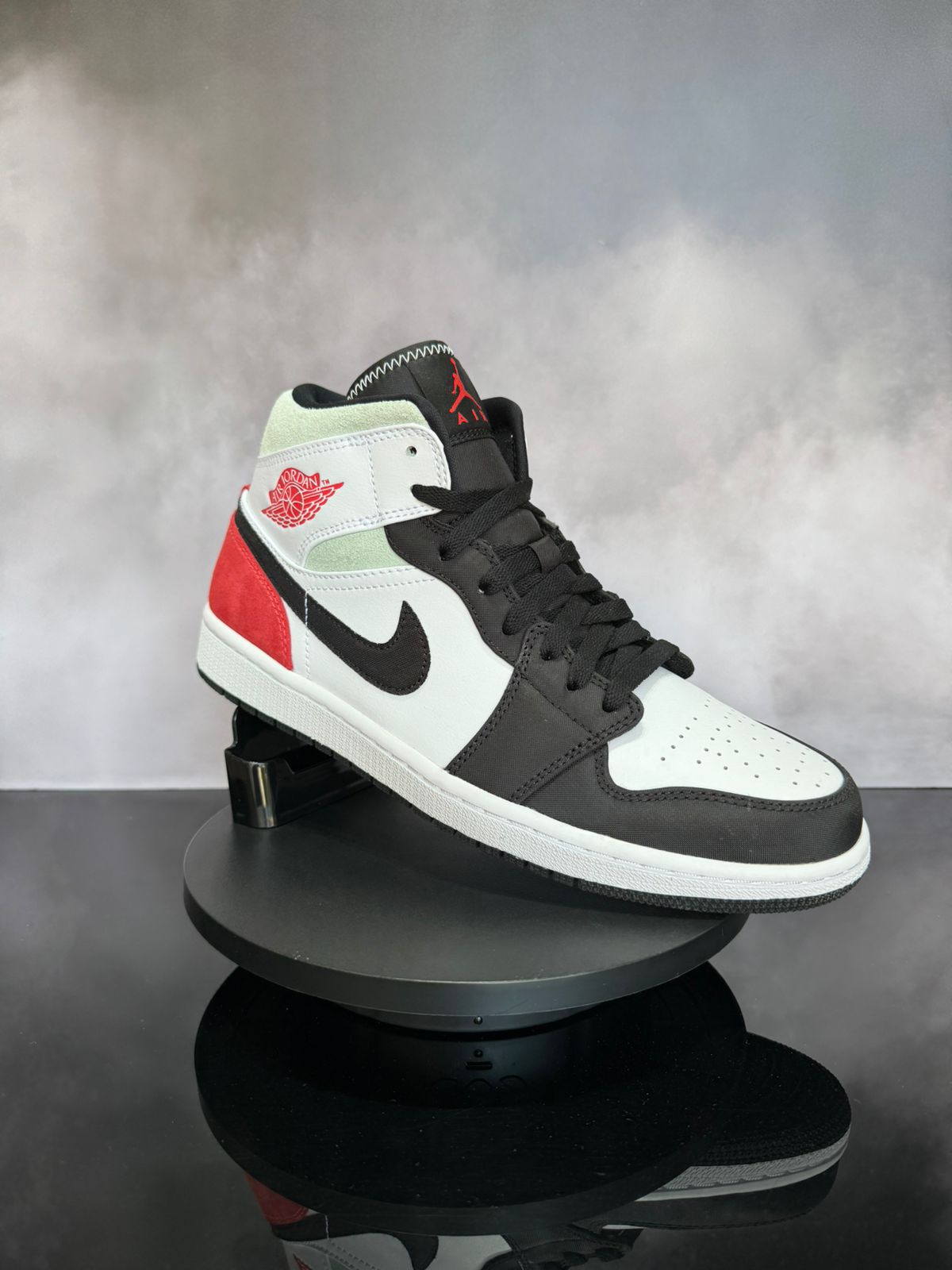 Jordan 1 Mid SE Union Black Toe