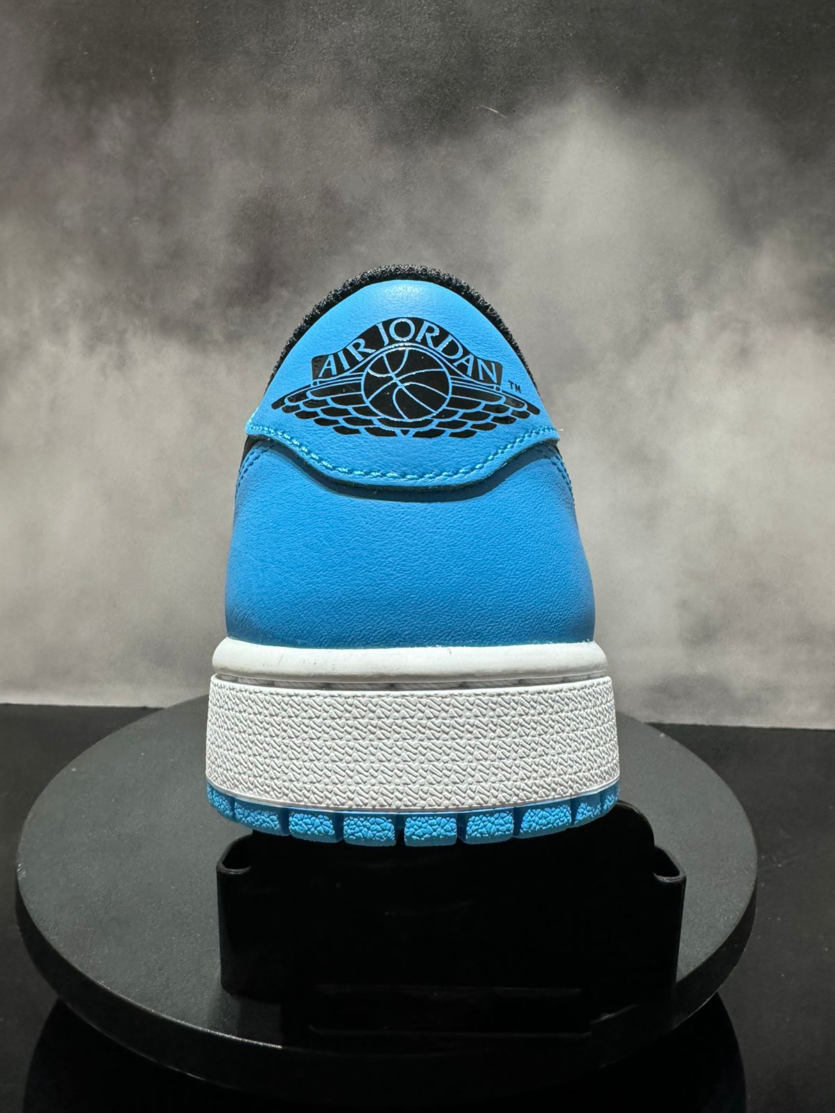 Jordan 1 Retro Low OG UNC