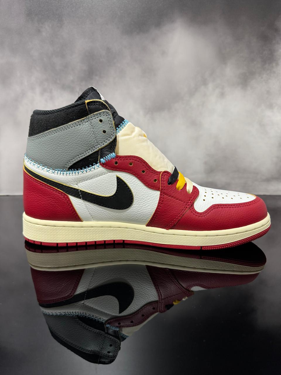 Jordan 1 Retro High OG Chicago x Union LA