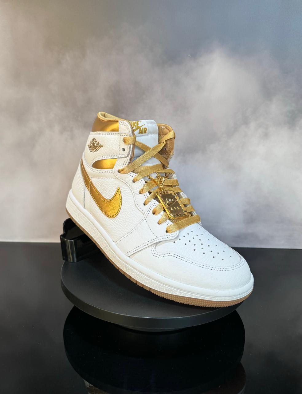 Jordan 1 High Retro OG Metallic Gold