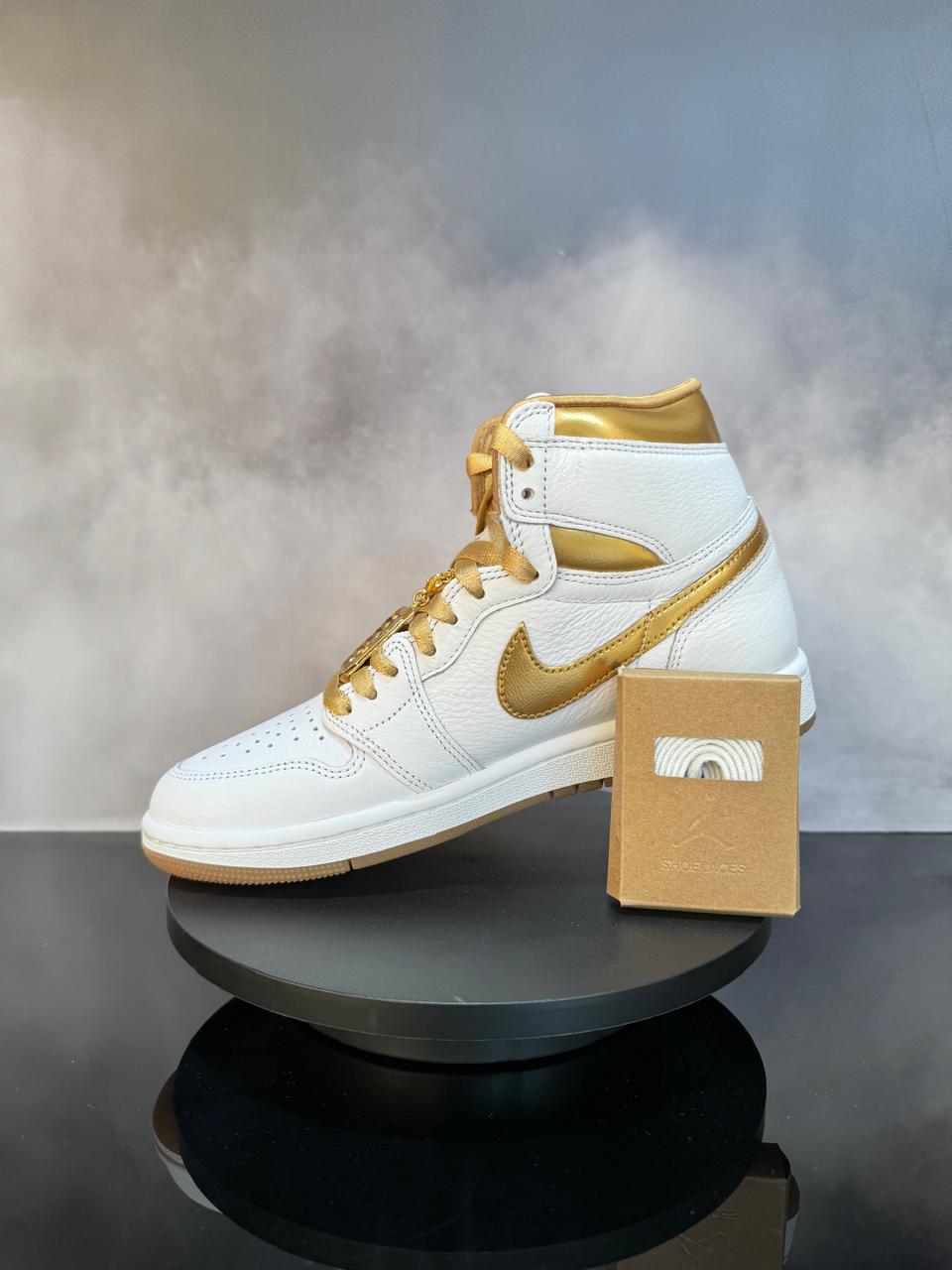 Jordan 1 High Retro OG Metallic Gold
