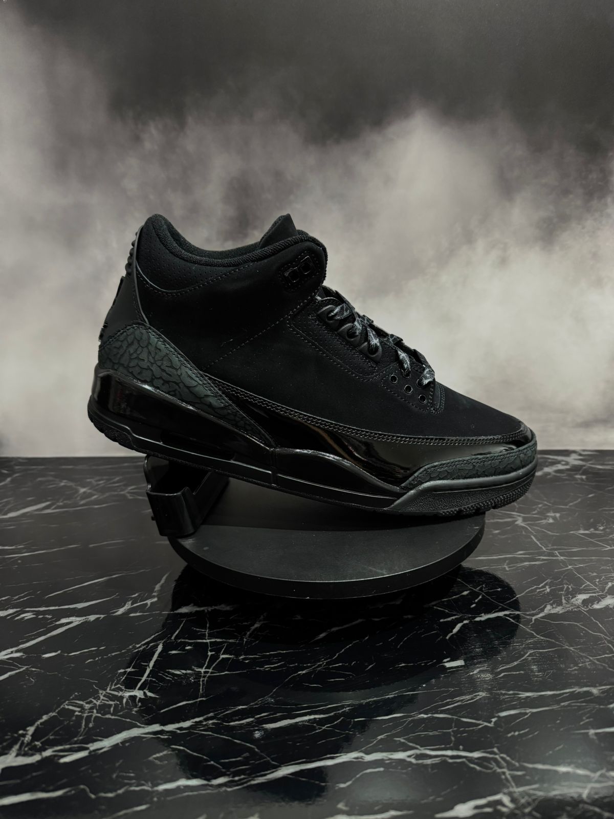 Jordan 3 Black Cat