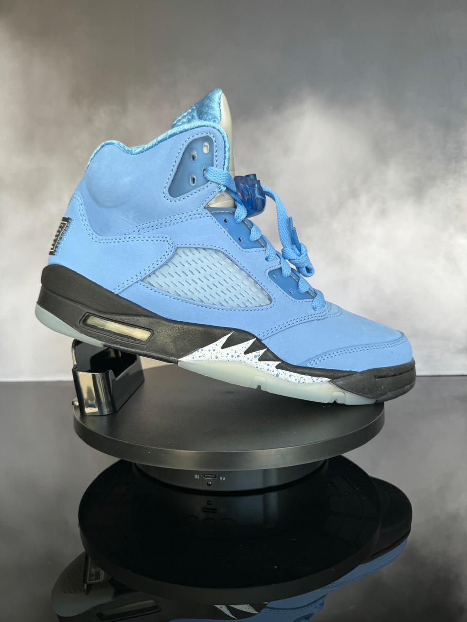 Jordan 5 Retro UNC University Blue
