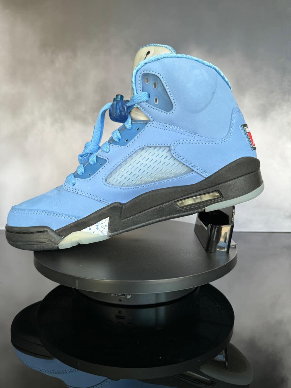 Jordan 5 Retro UNC University Blue