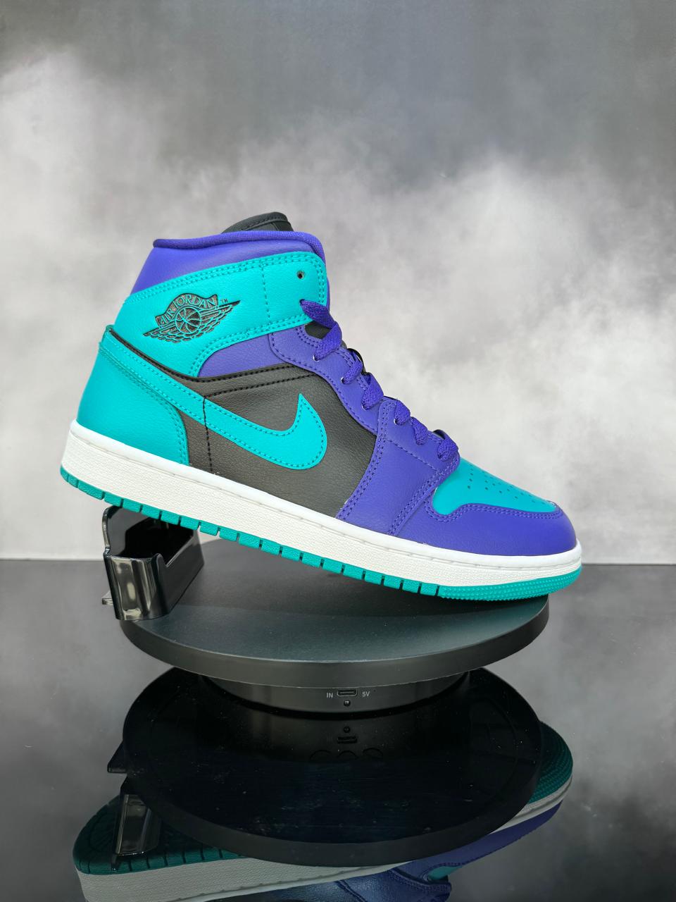 Jordan 1 Mid Black Grape