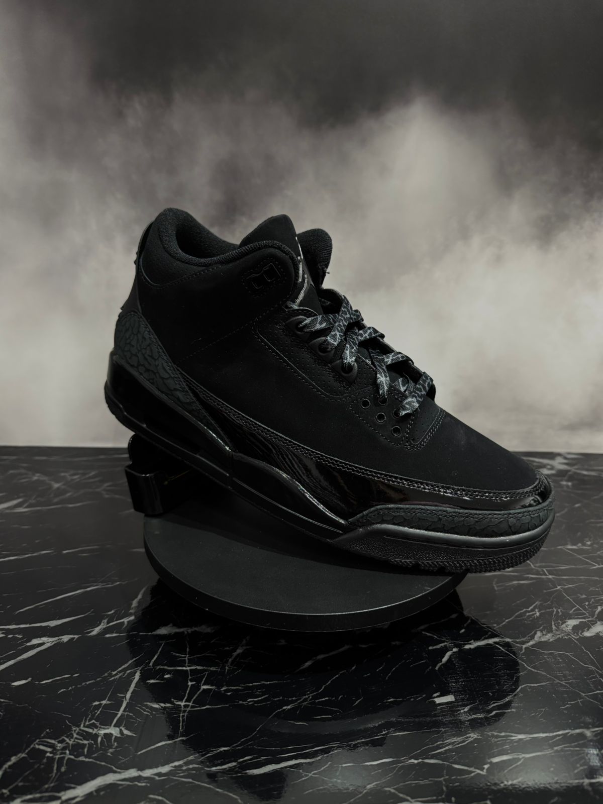 Jordan 3 Black Cat