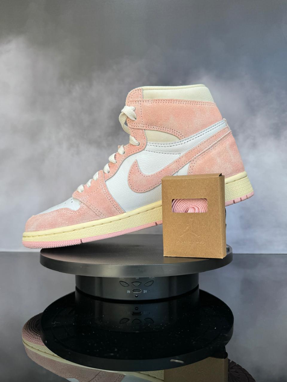Jordan 1 High Retro OG Washed Pink
